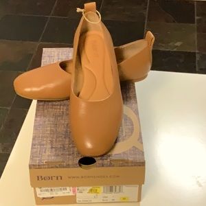 NWT Born Ballet Flats